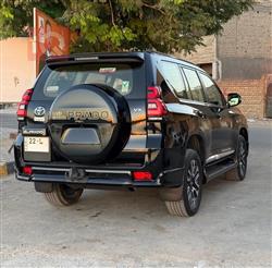 تۆیۆتا لاندكروزر پرادۆ